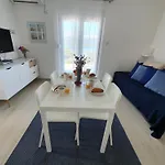 Apartment Mirta