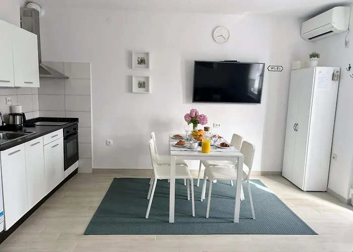 Mirta Apartman