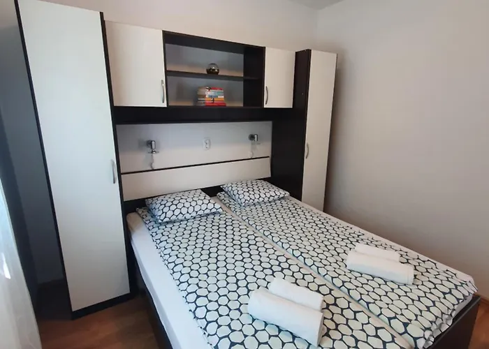 Mirta Apartman Trogir