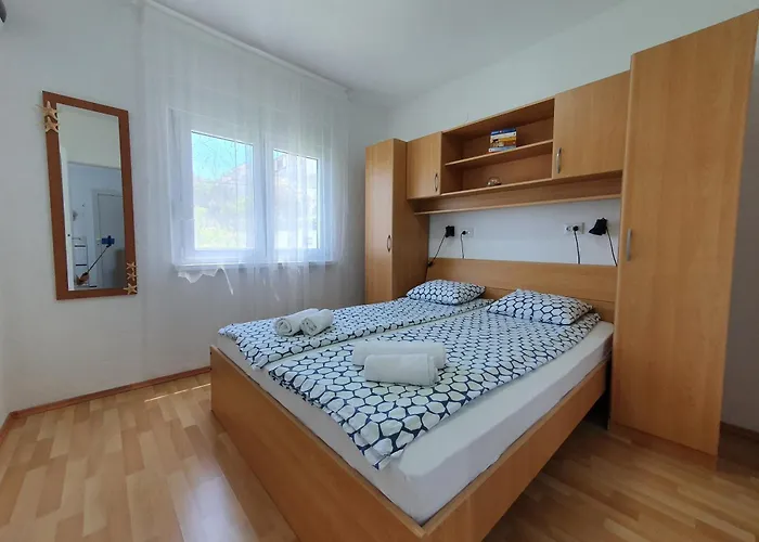 Mirta Apartman Trogir